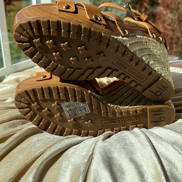 MK/ Jet Set 6 / Somerly Wedge Espadrilles /NWOT - Picture 4 of 4